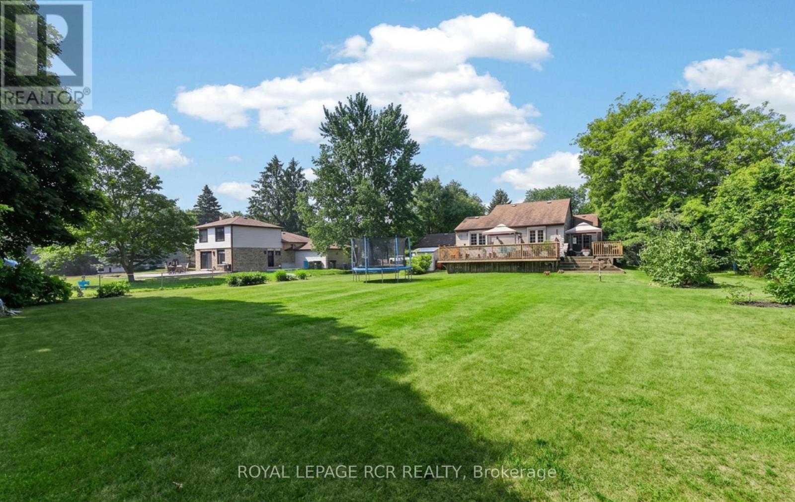 60 Holmes Drive Property Photo 34