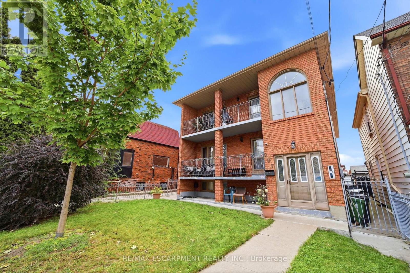277 HARVIE AVENUE Property Photo 1