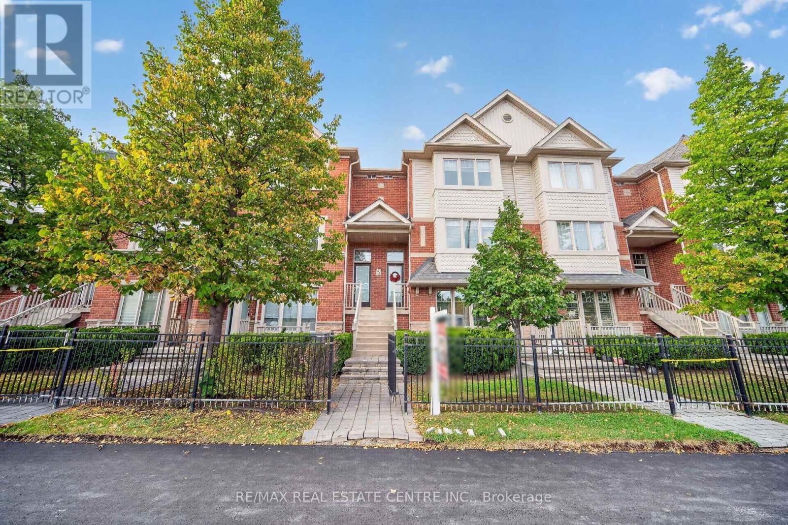 6 - 3335 Thomas Street E Photo de la propriété 1