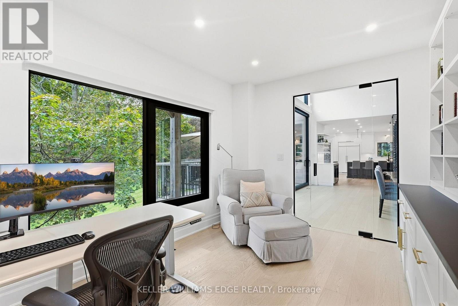 2376 8 Side Road Property Photo 16