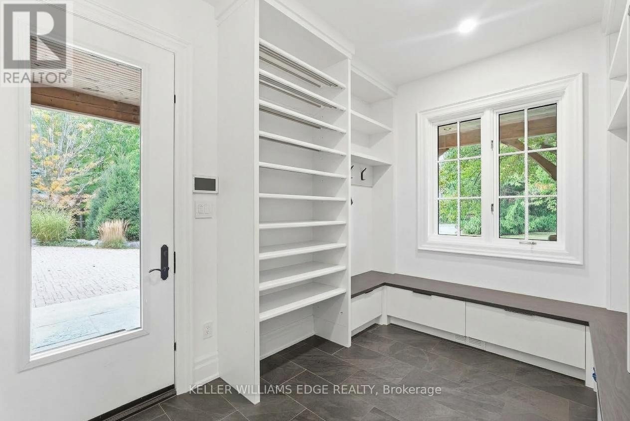 2376 8 Side Road Property Photo 19