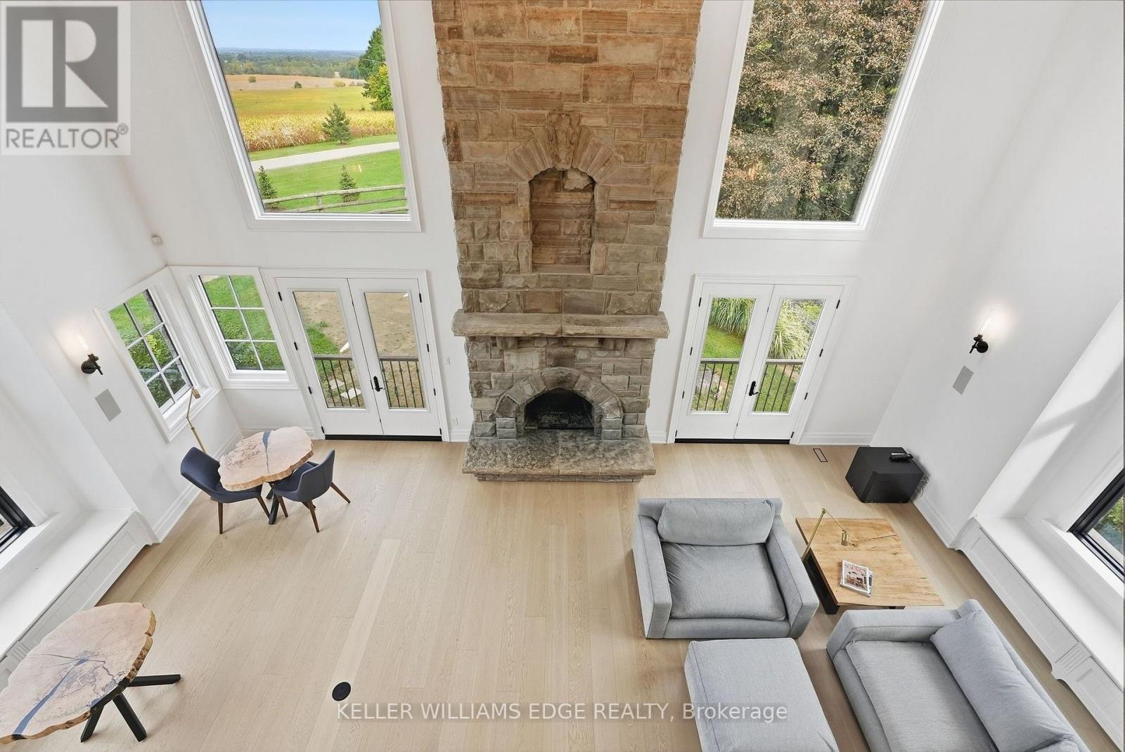 2376 8 Side Road Property Photo 20