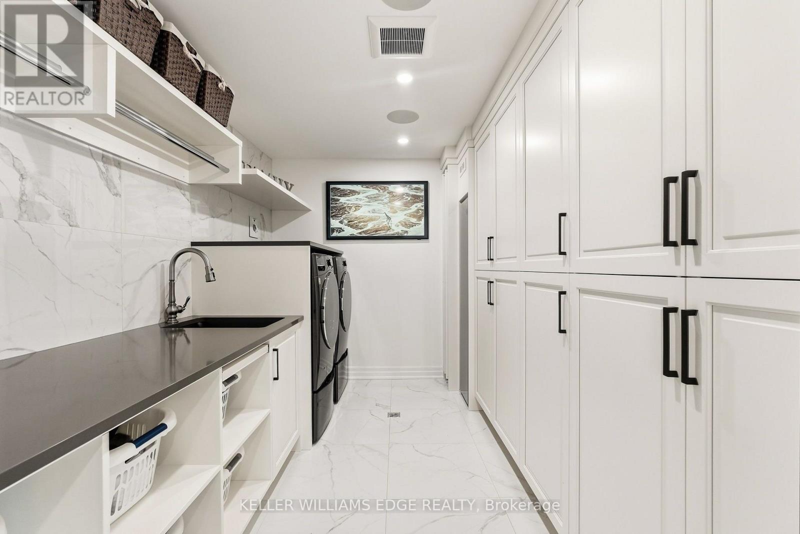 2376 8 Side Road Property Photo 29