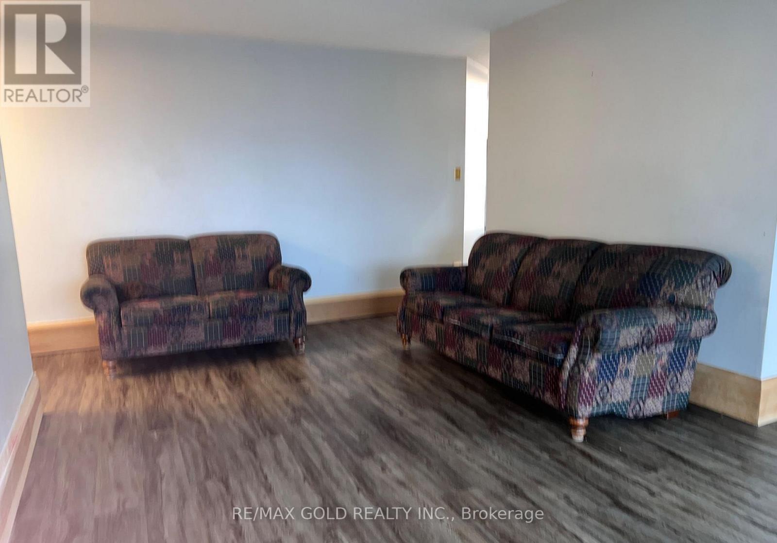 1504 - 10 Malta Avenue Property Photo 8