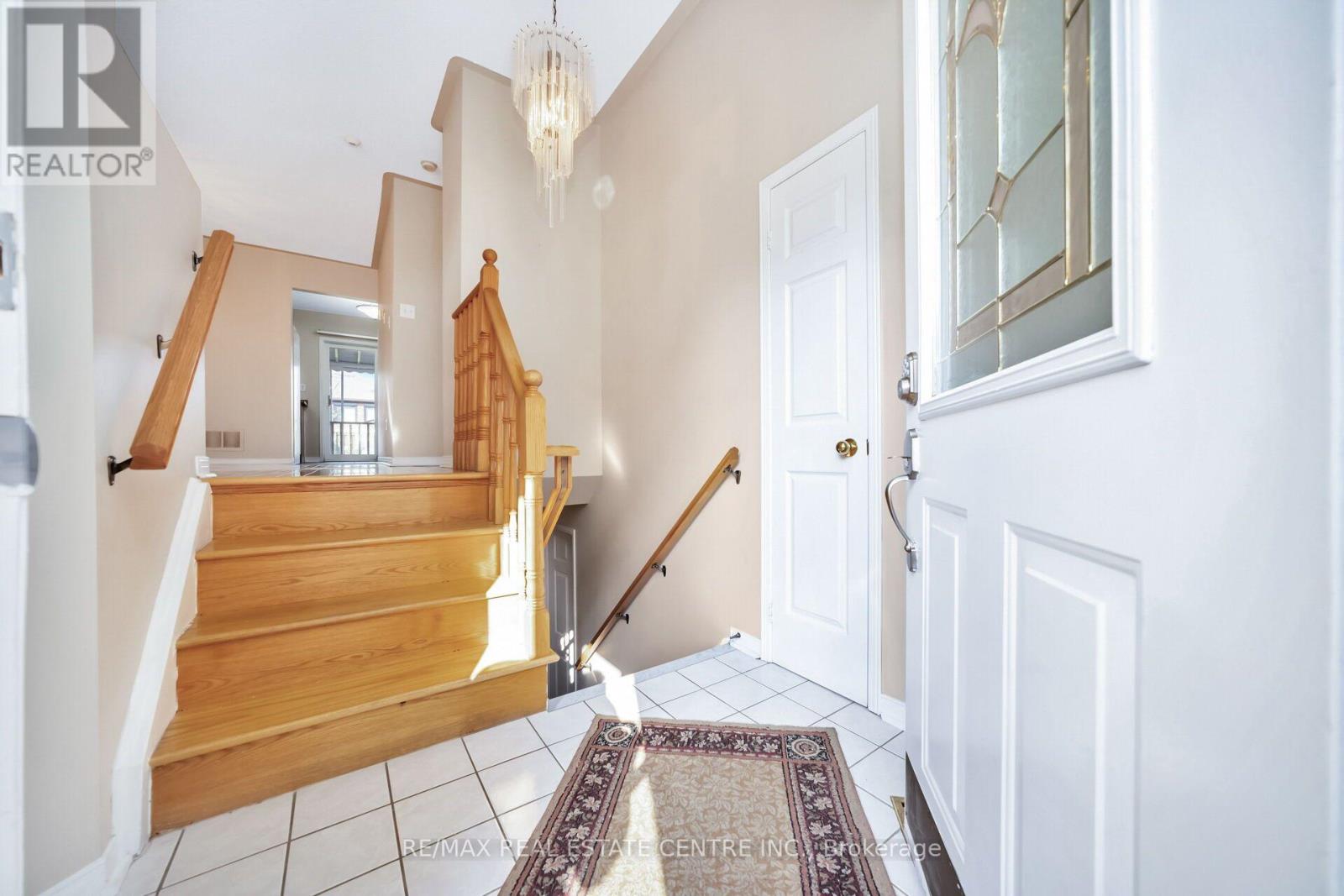 111 Springview Drive Property Photo 8