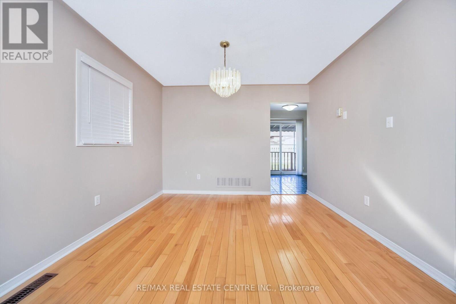 111 Springview Drive Property Photo 11