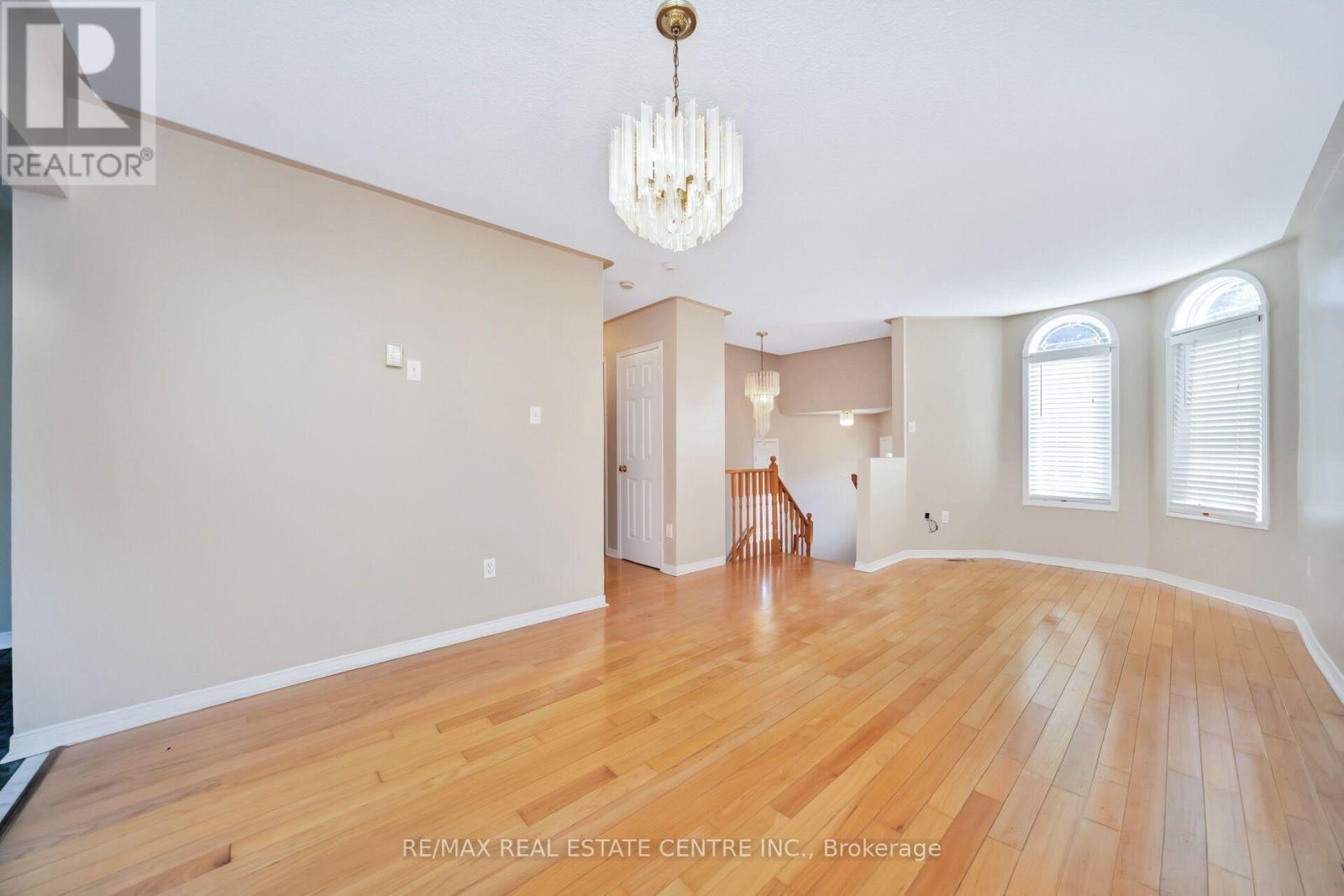 111 Springview Drive Property Photo 12