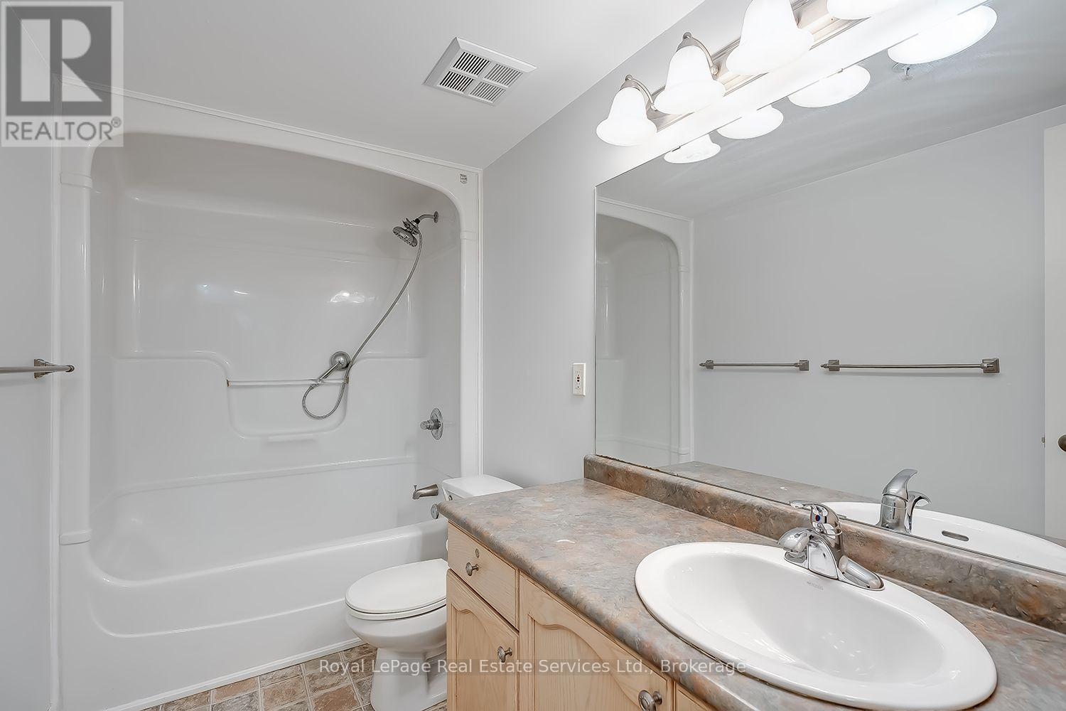 111 - 1460 Bishops Gate Property Photo 10
