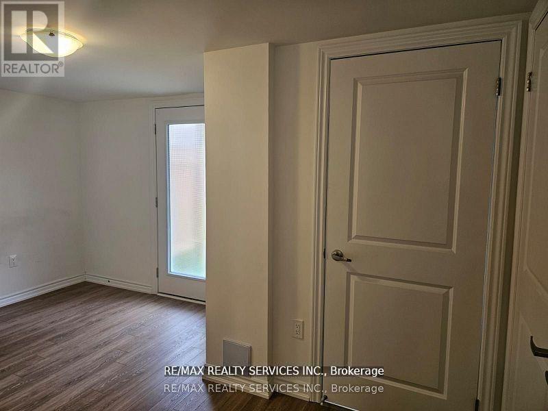 34 - 68 First Street Property Photo 21