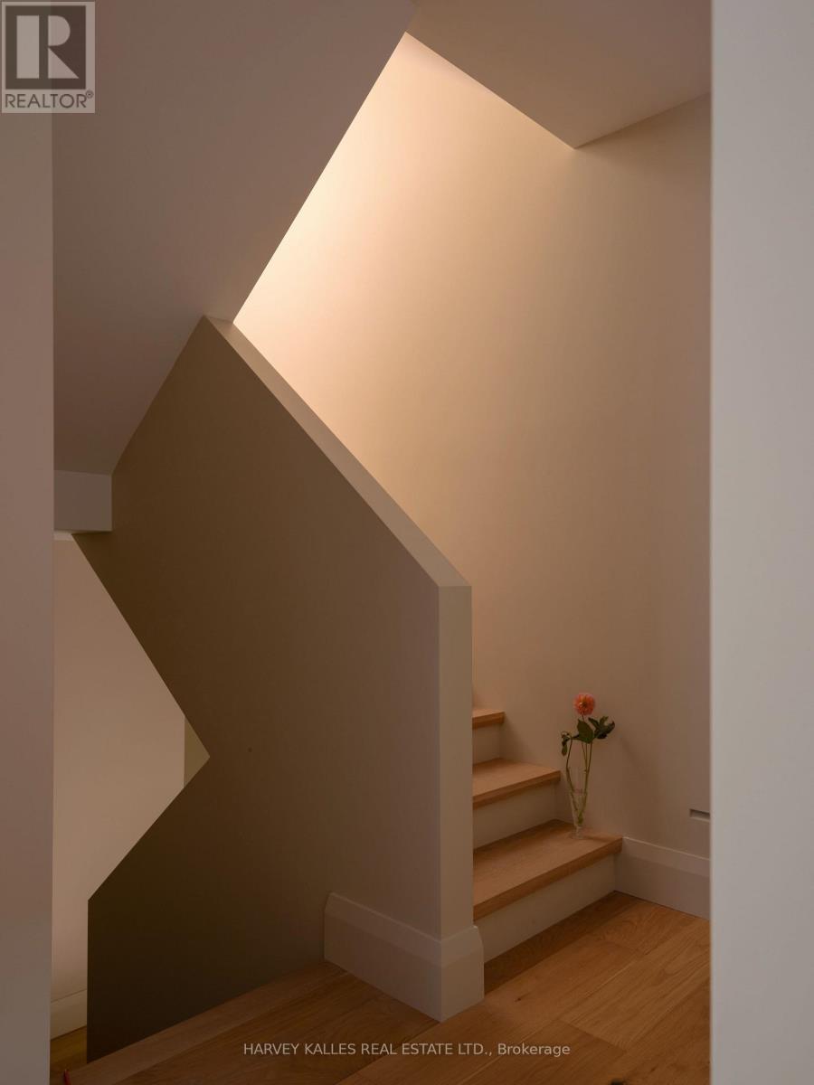 A - 157 Hallam Street Property Photo 10