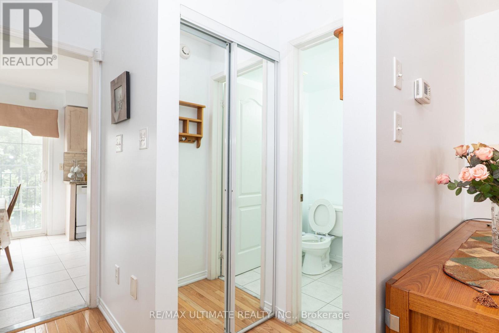 72 - 4950 Albina Way Property Photo 11