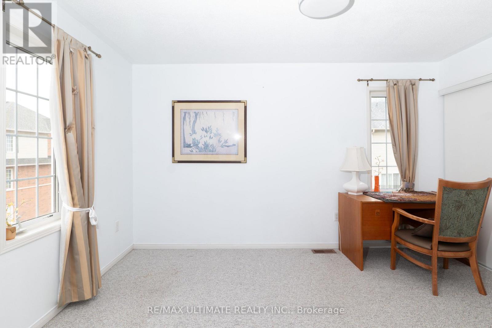 72 - 4950 Albina Way Property Photo 12
