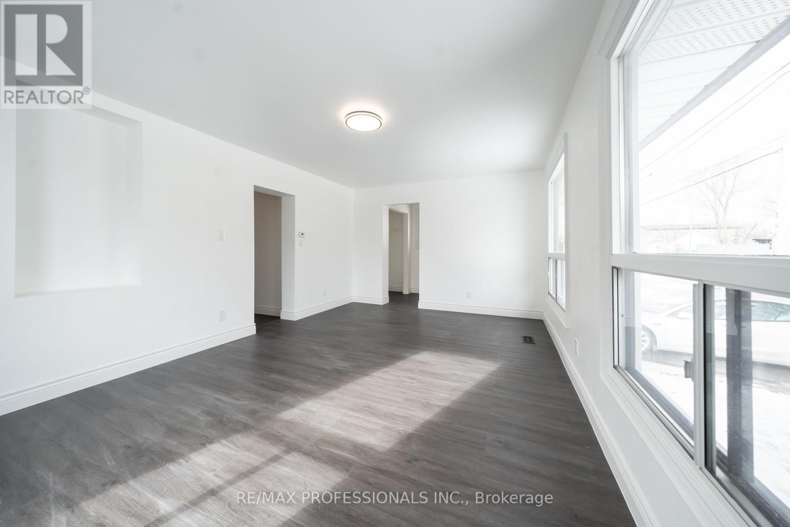 Main - 174 Thirtieth Street Property Photo 6
