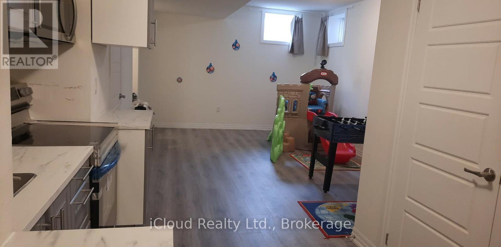 1 - 141 Marvin Avenue Property Photo 2