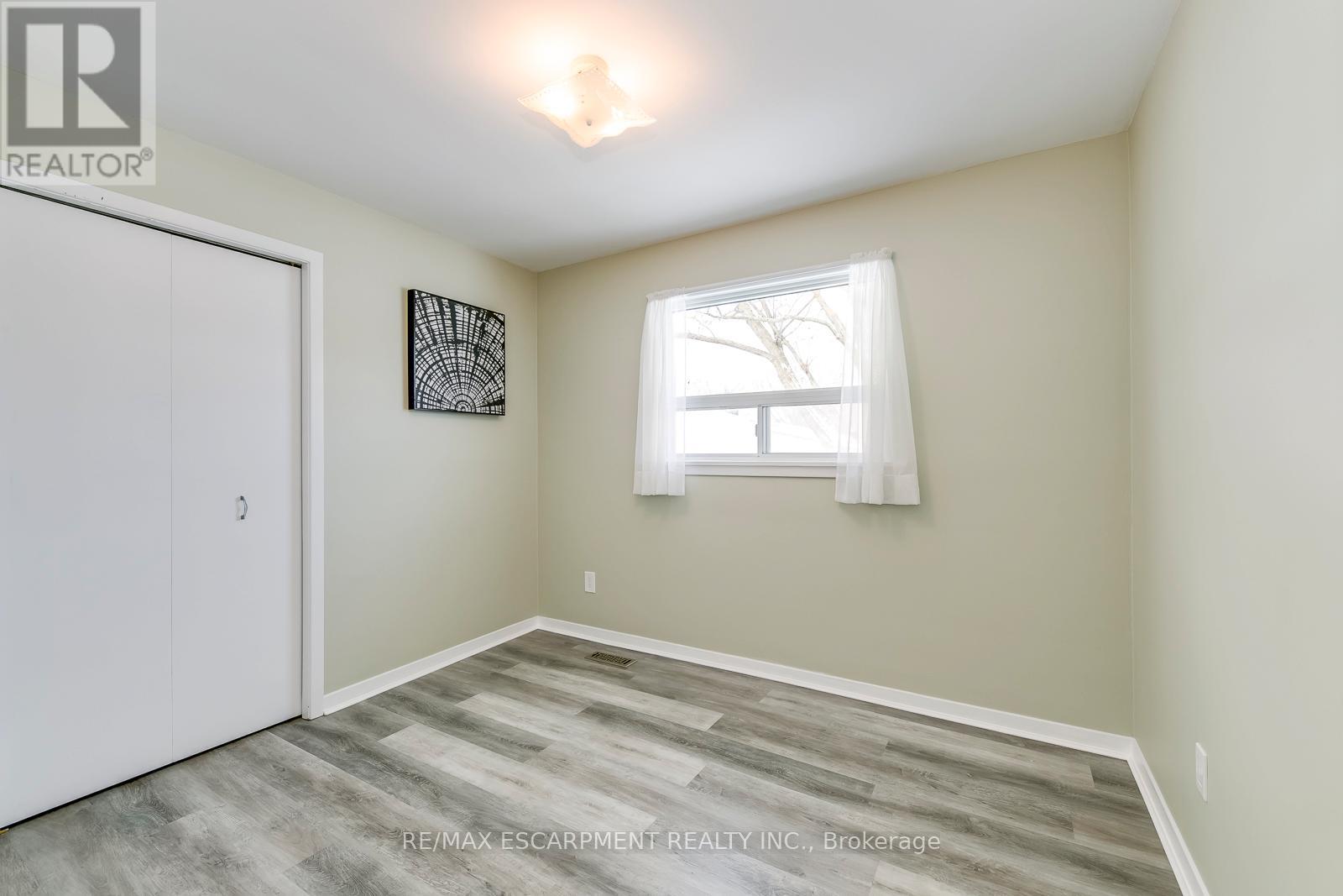 5440 Windermere Drive Property Photo 23