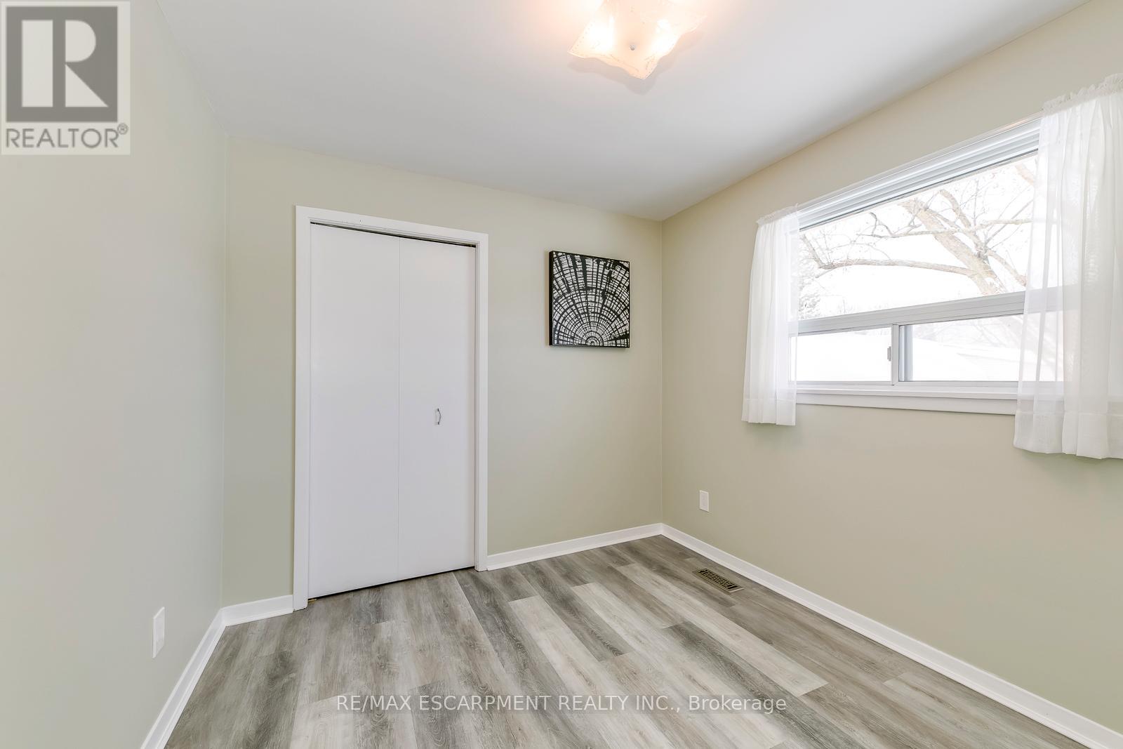 5440 Windermere Drive Property Photo 24