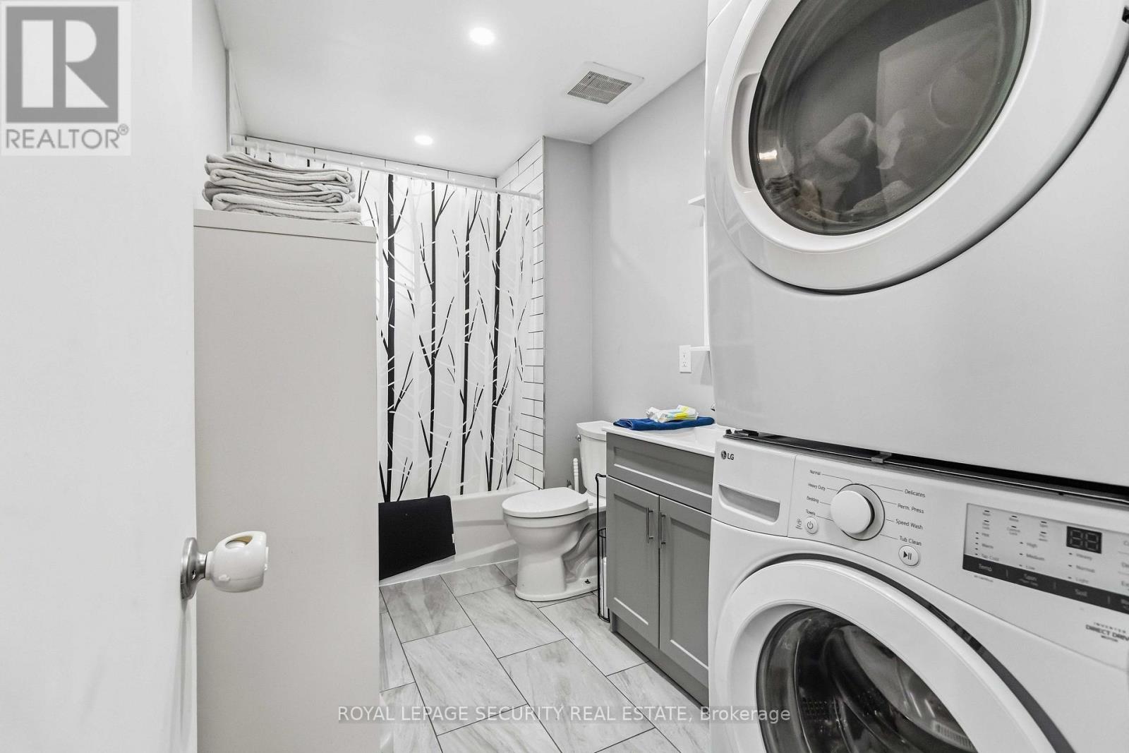 93 Connaught Crescent Property Photo 7