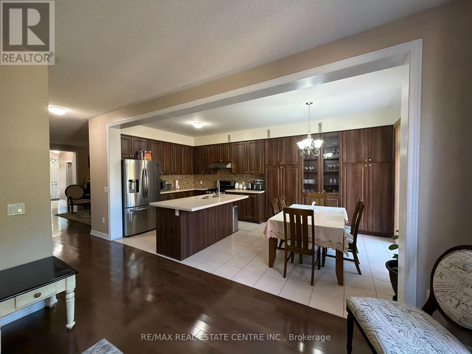 14 Twistleton Street Property Photo 12