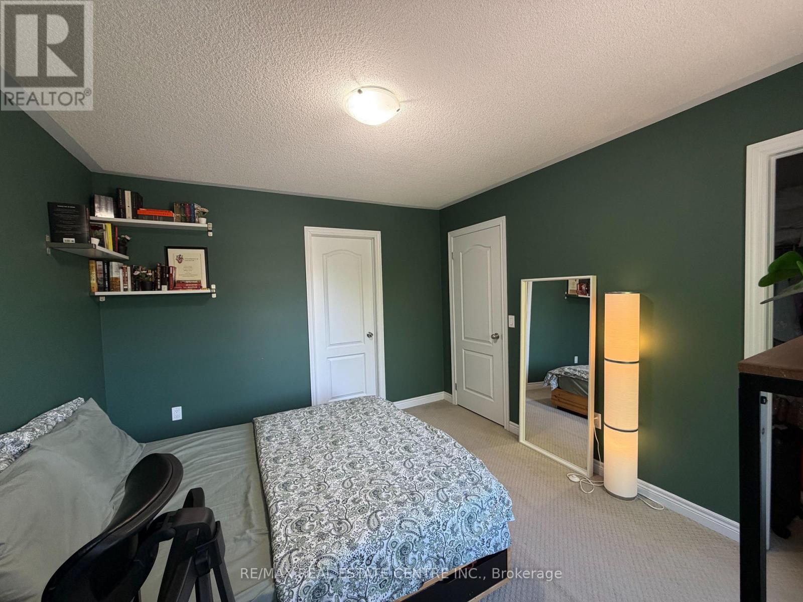 14 Twistleton Street Property Photo 20