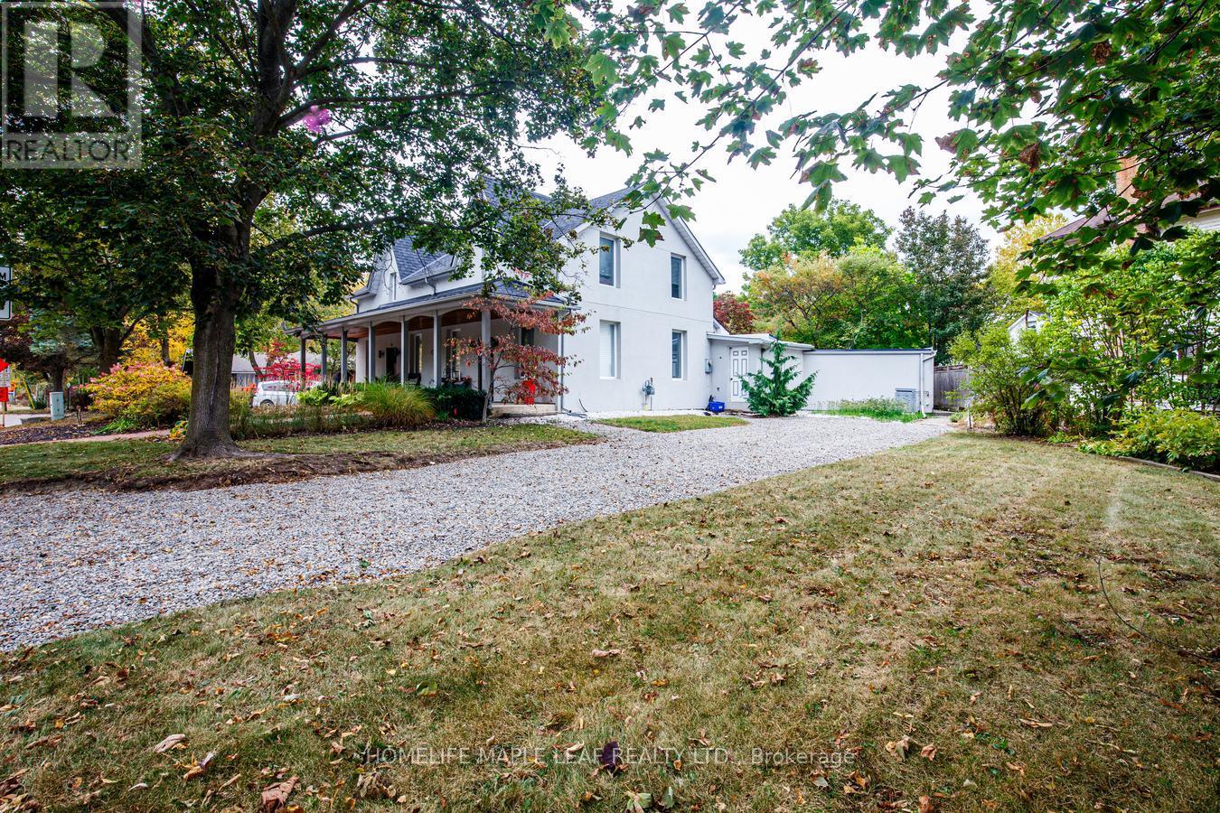 12 Adamson Street N Property Photo 1