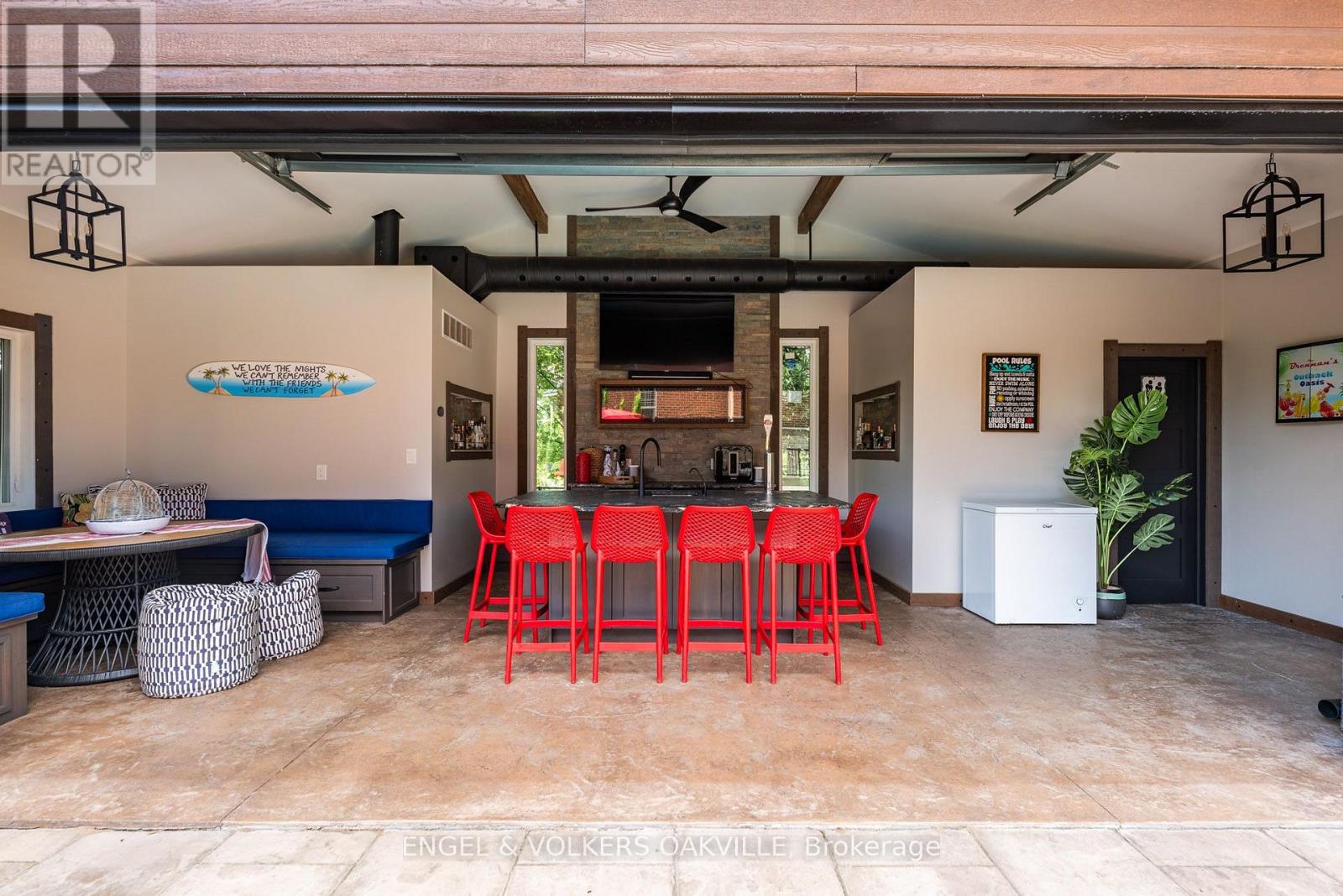 33 Barraclough Boulevard Property Photo 8