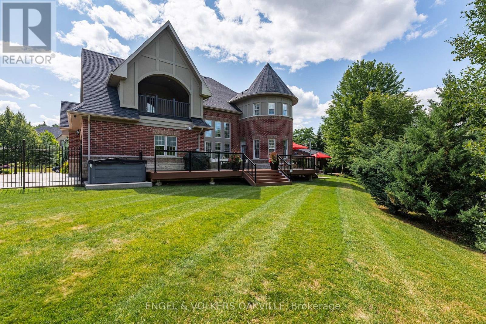 33 Barraclough Boulevard Property Photo 16