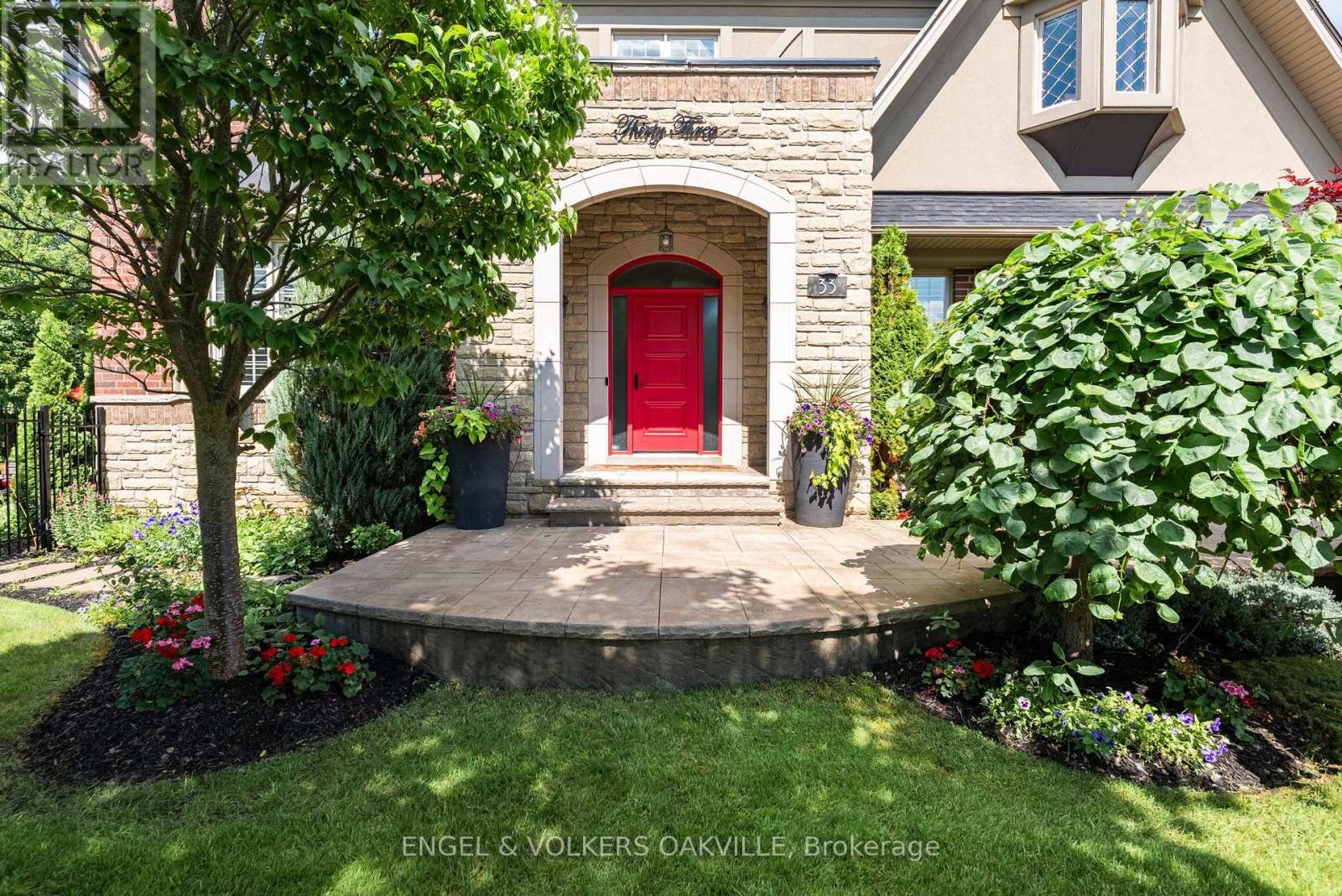 33 Barraclough Boulevard Property Photo 22