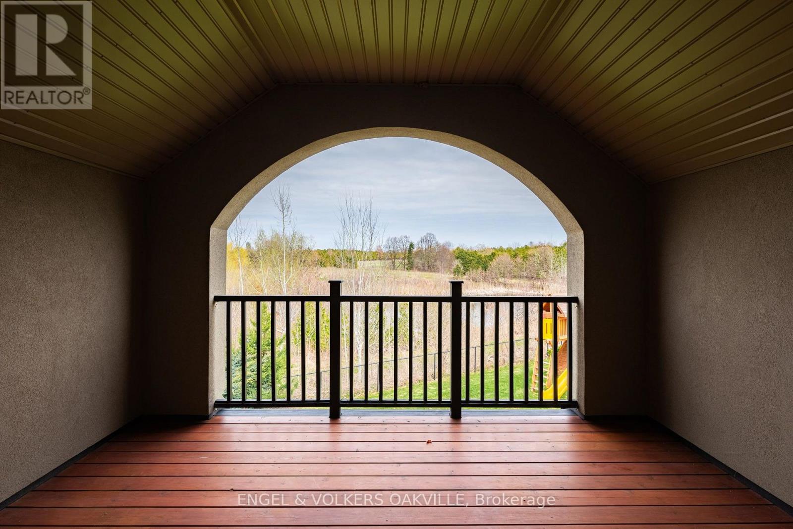 33 Barraclough Boulevard Property Photo 27
