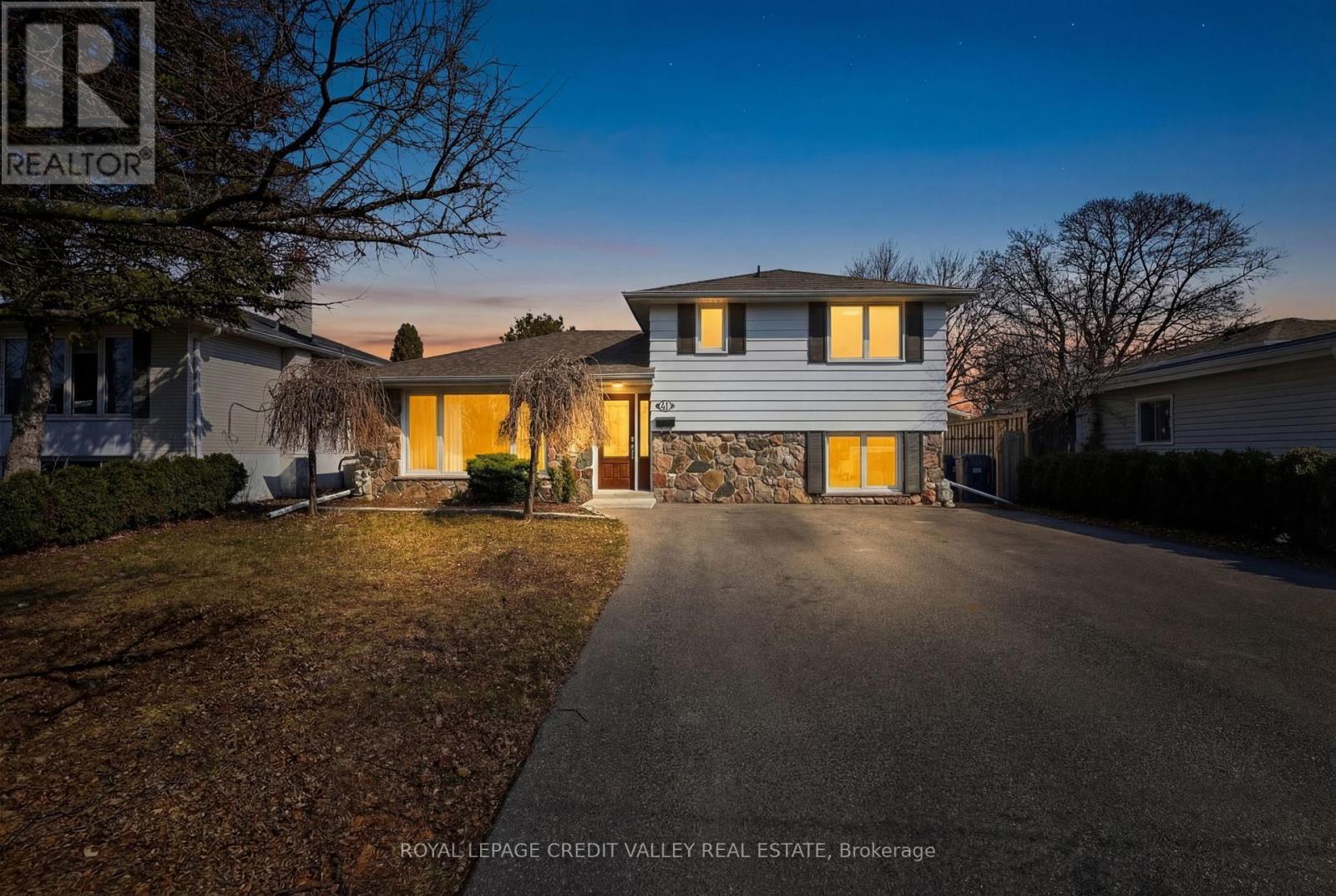 41 STAVELEY CRESCENT Property Photo 1