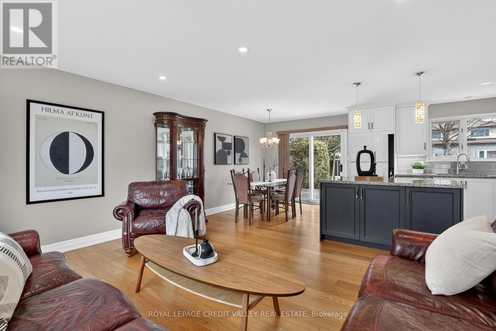 41 Staveley Crescent Property Photo 12