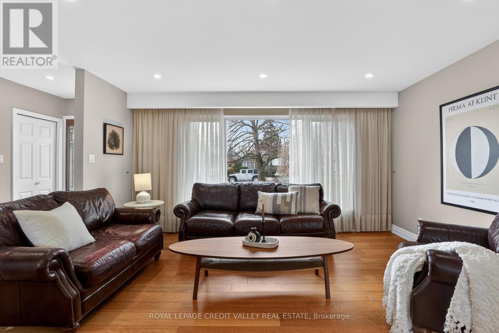 41 Staveley Crescent Property Photo 13