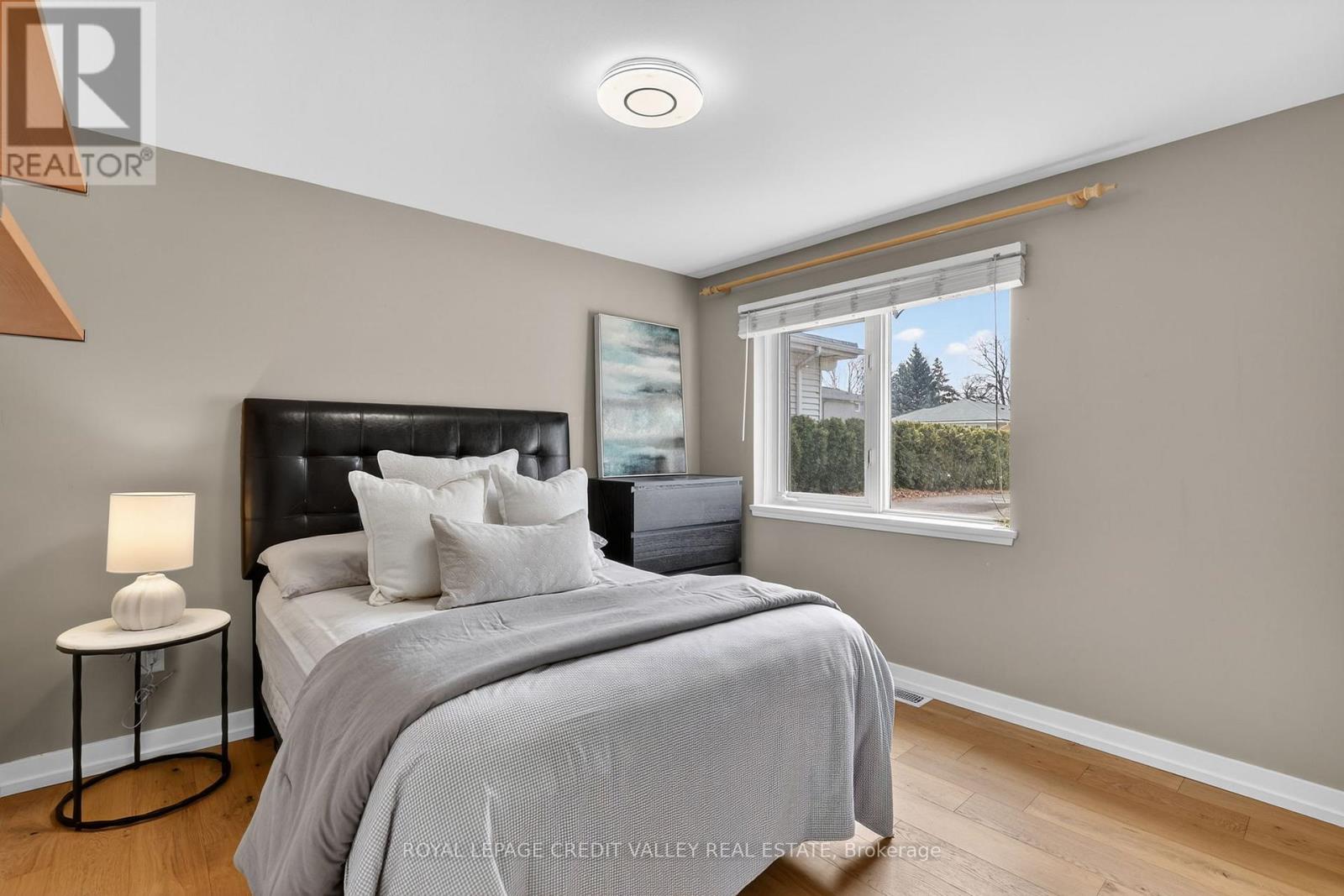 41 Staveley Crescent Property Photo 31