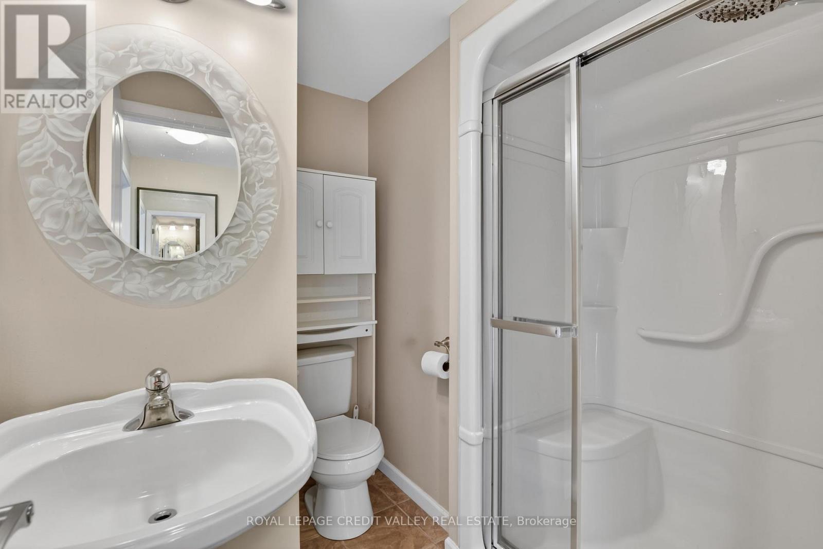 41 Staveley Crescent Property Photo 33