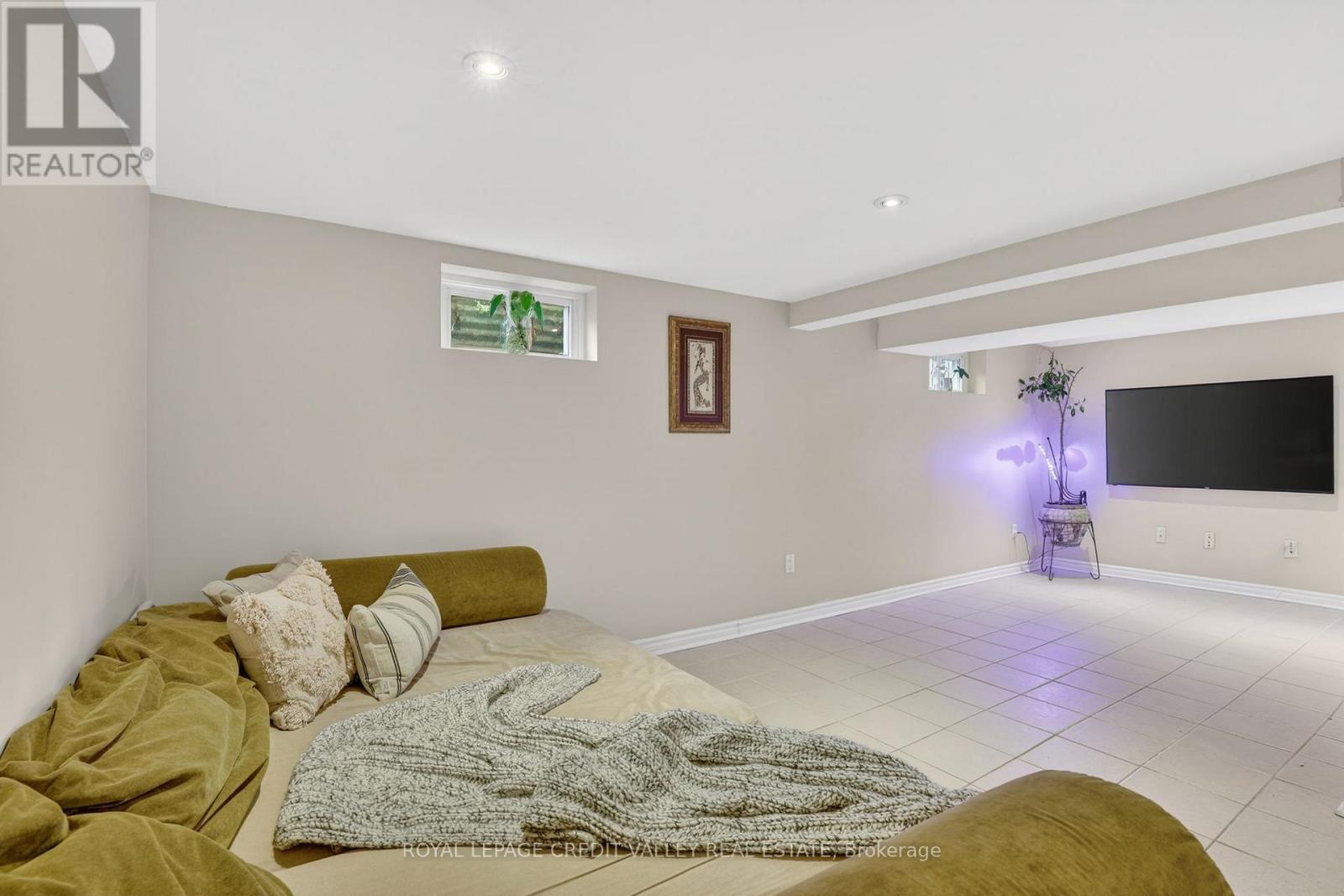 41 Staveley Crescent Property Photo 36