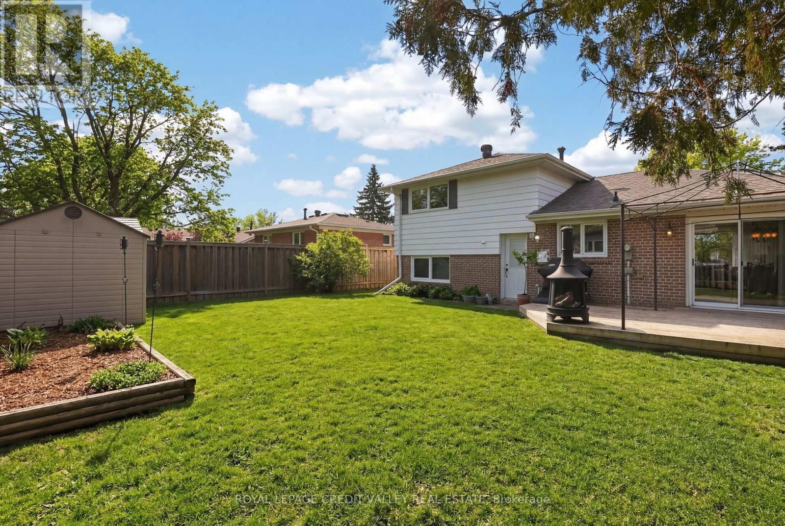 41 Staveley Crescent Property Photo 45