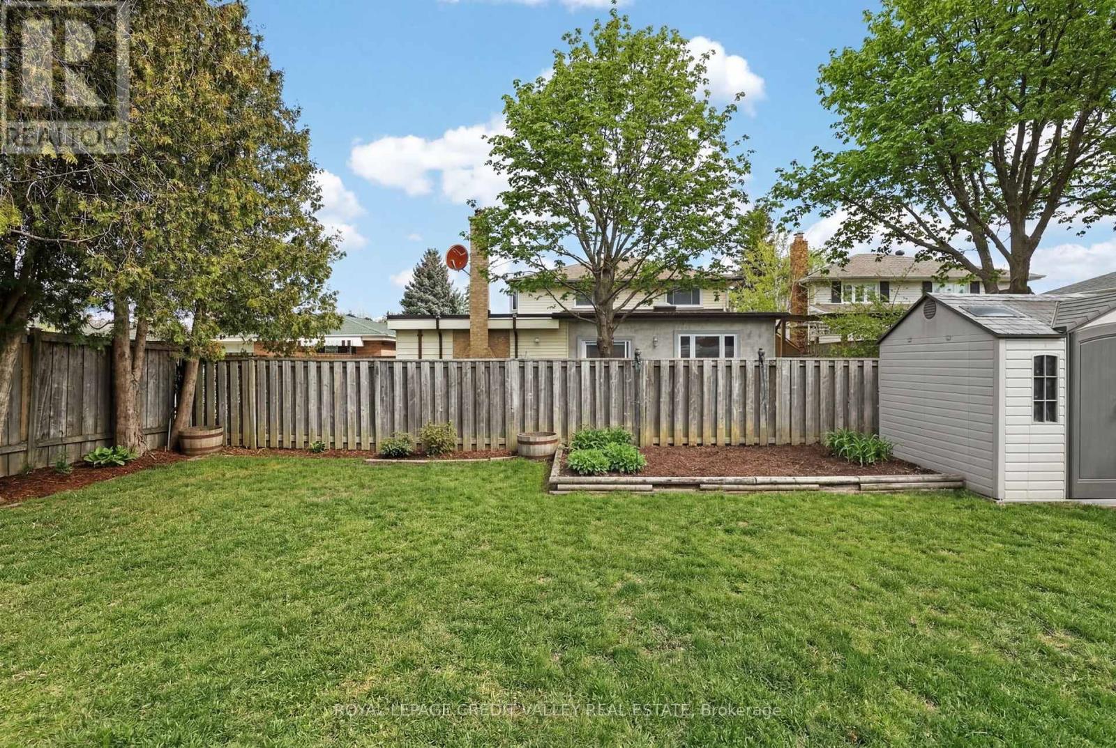 41 Staveley Crescent Property Photo 47