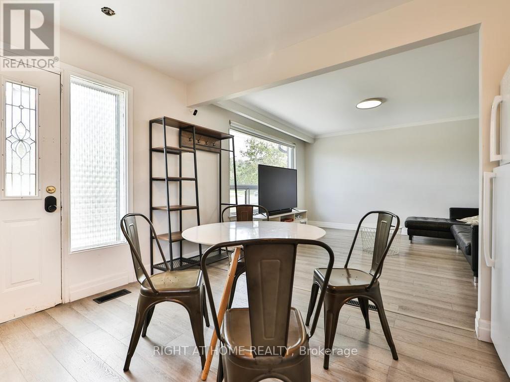 3174 Weston Road Property Photo 10