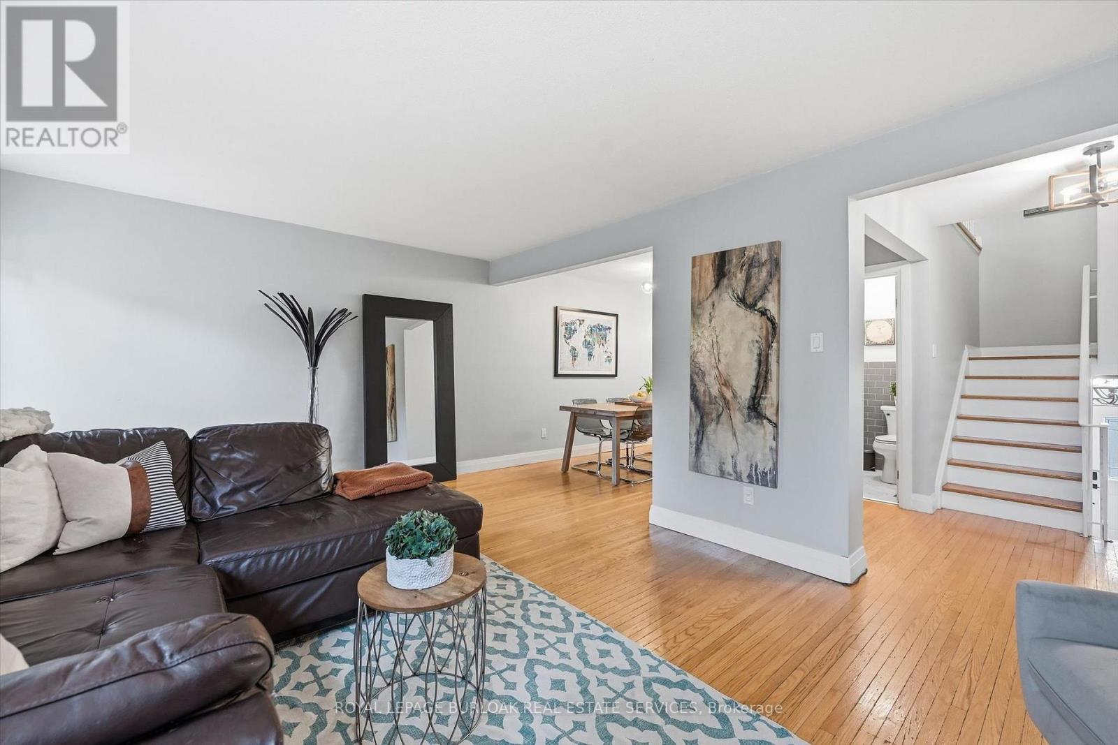5474 Schueller Crescent Property Photo 9