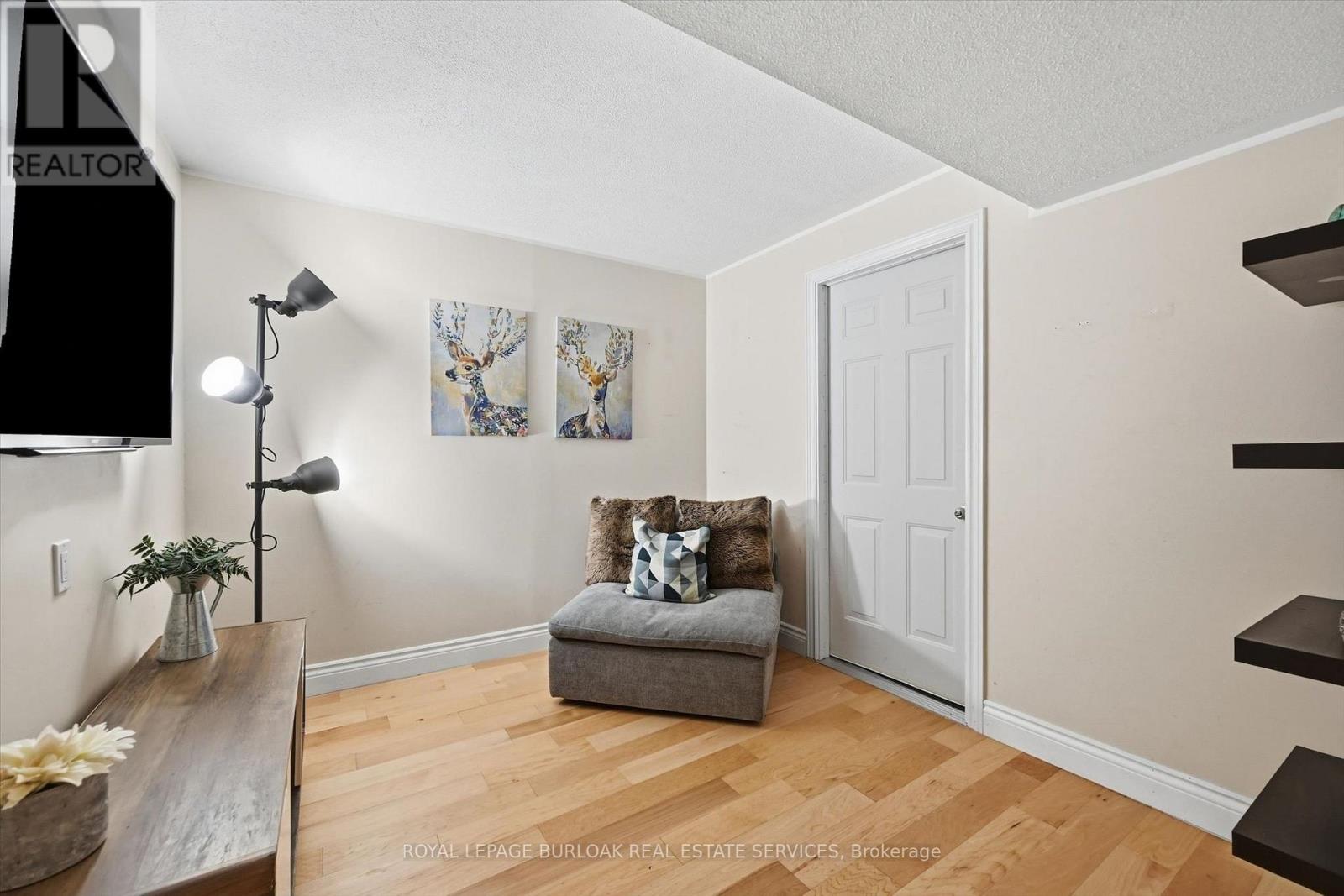 5474 Schueller Crescent Property Photo 38