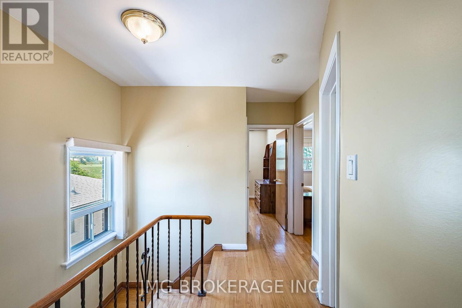 53 Foxrun Avenue Property Photo 18