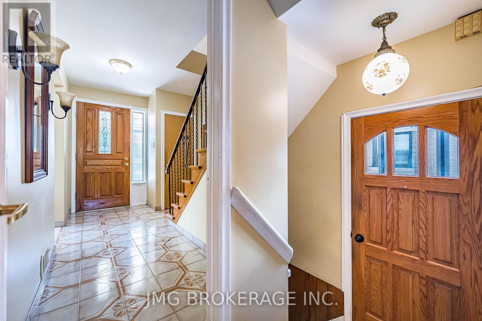 53 Foxrun Avenue Property Photo 23
