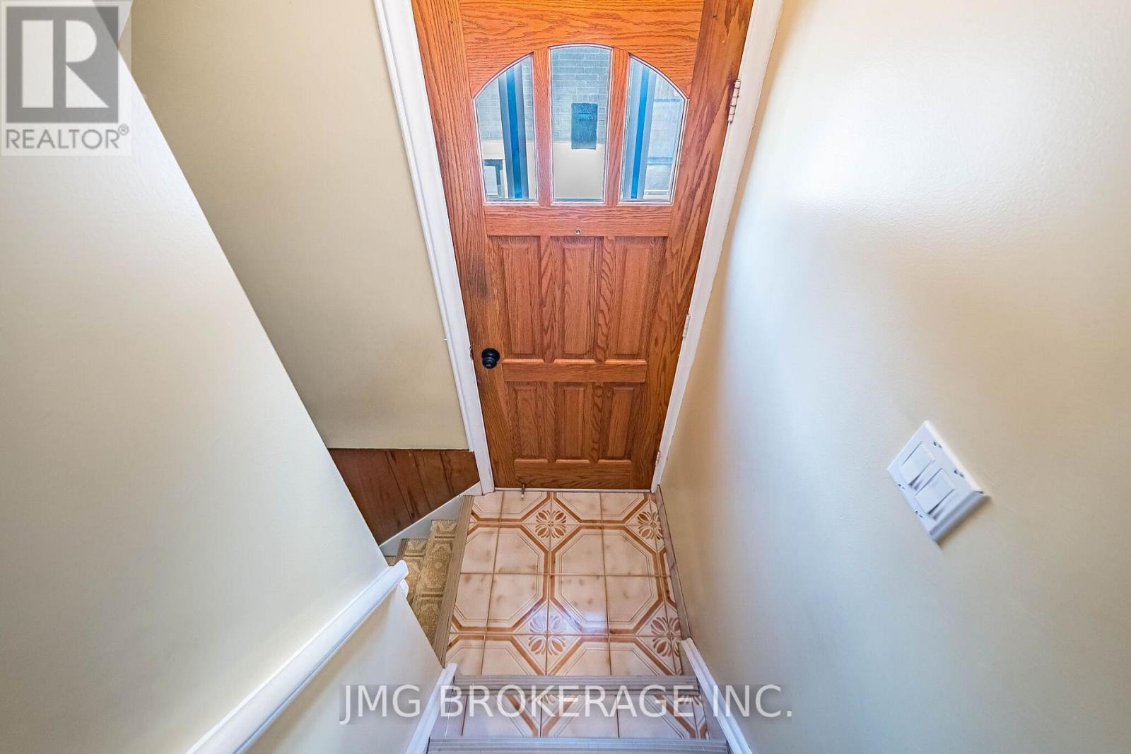 53 Foxrun Avenue Property Photo 24