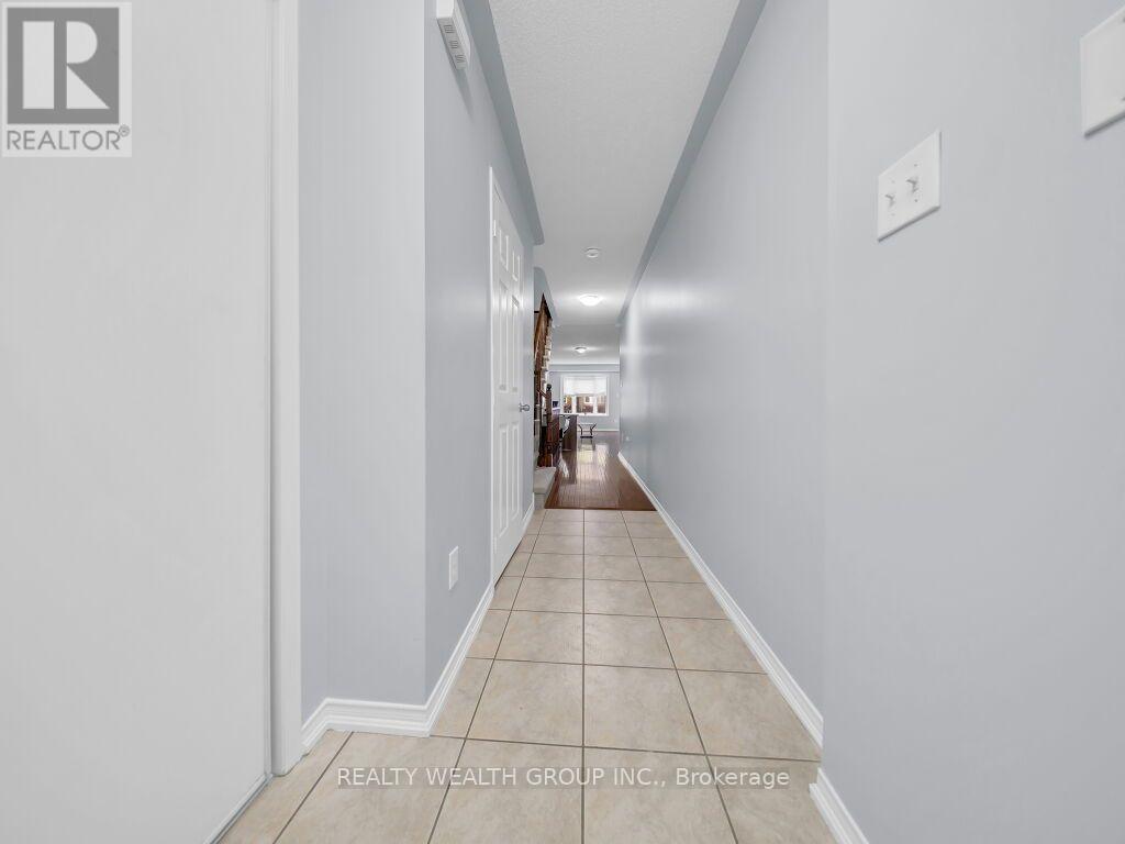 155 - 5255 Palmetto Place Property Photo 5