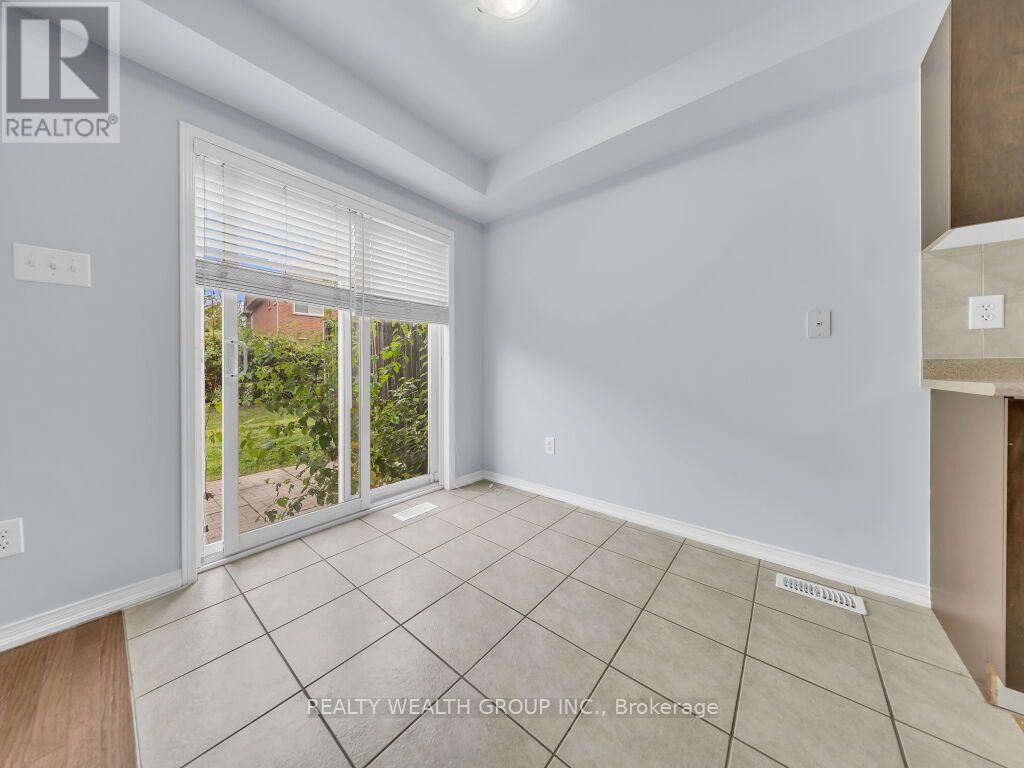 155 - 5255 Palmetto Place Property Photo 11