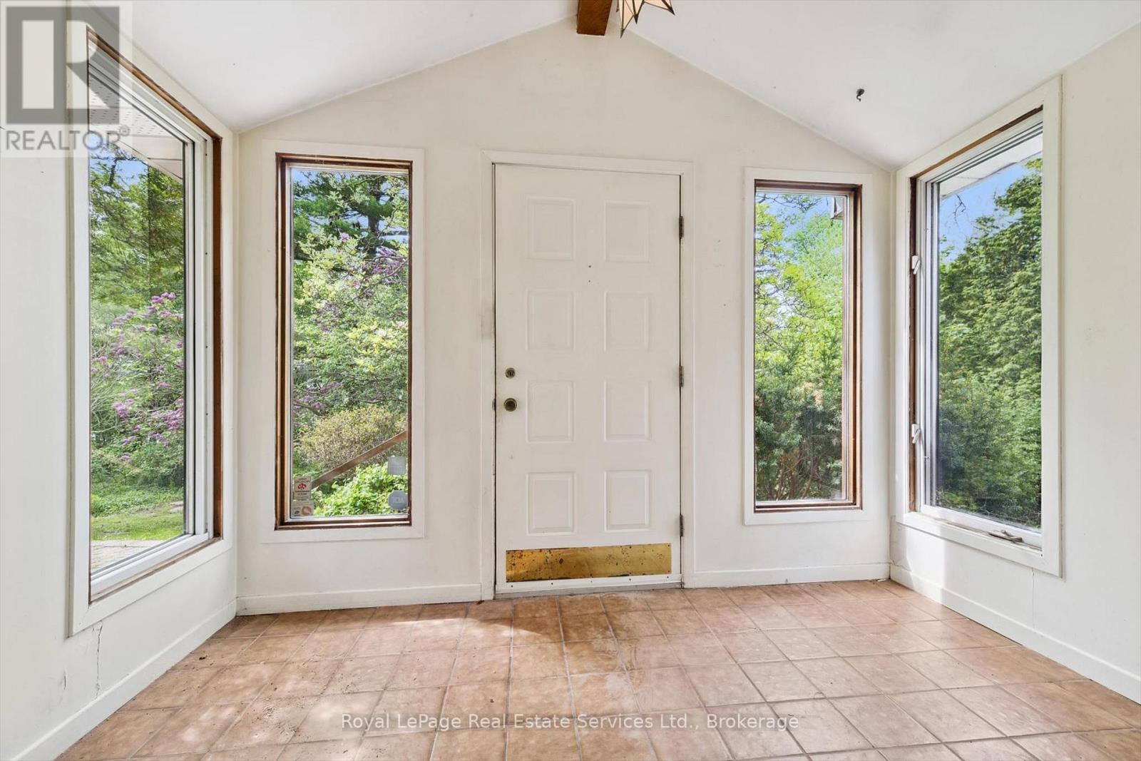 1118 Melvin Avenue Property Photo 12