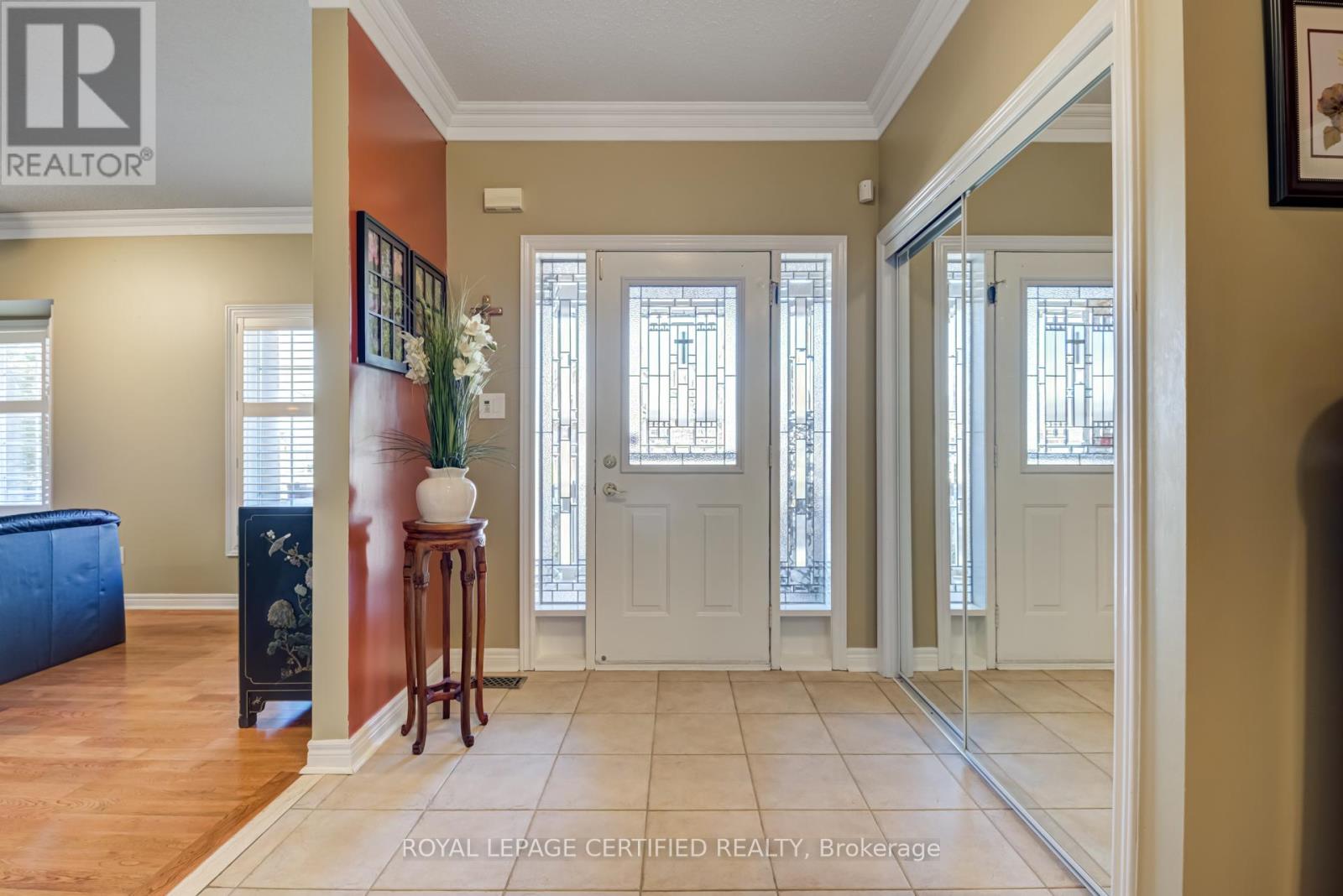 2 Orchard Park Gate Property Photo 3