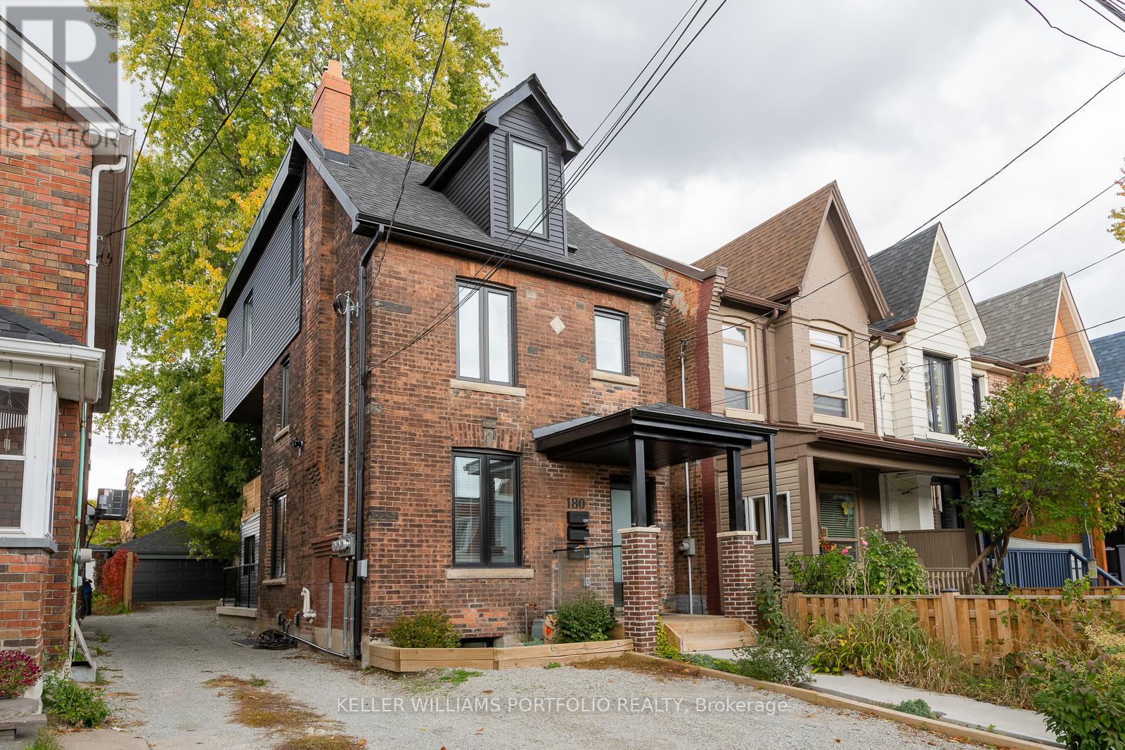 Lower - 180 Maria Street Property Photo 22