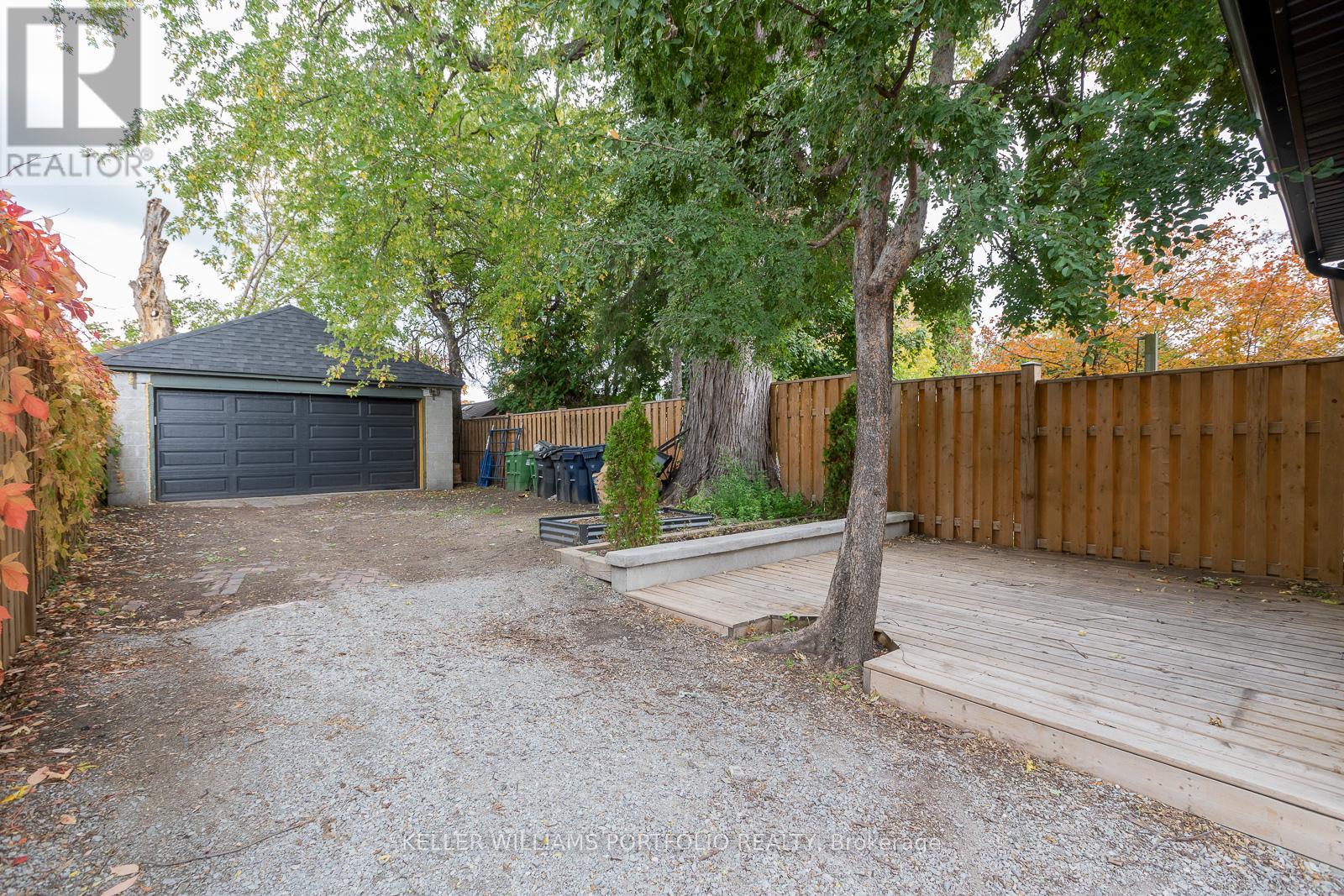 Lower - 180 Maria Street Property Photo 23