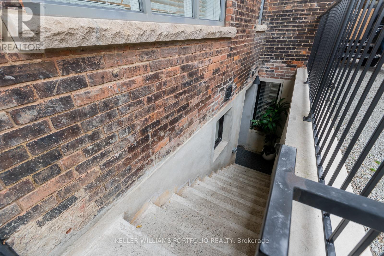 Lower - 180 Maria Street Property Photo 25