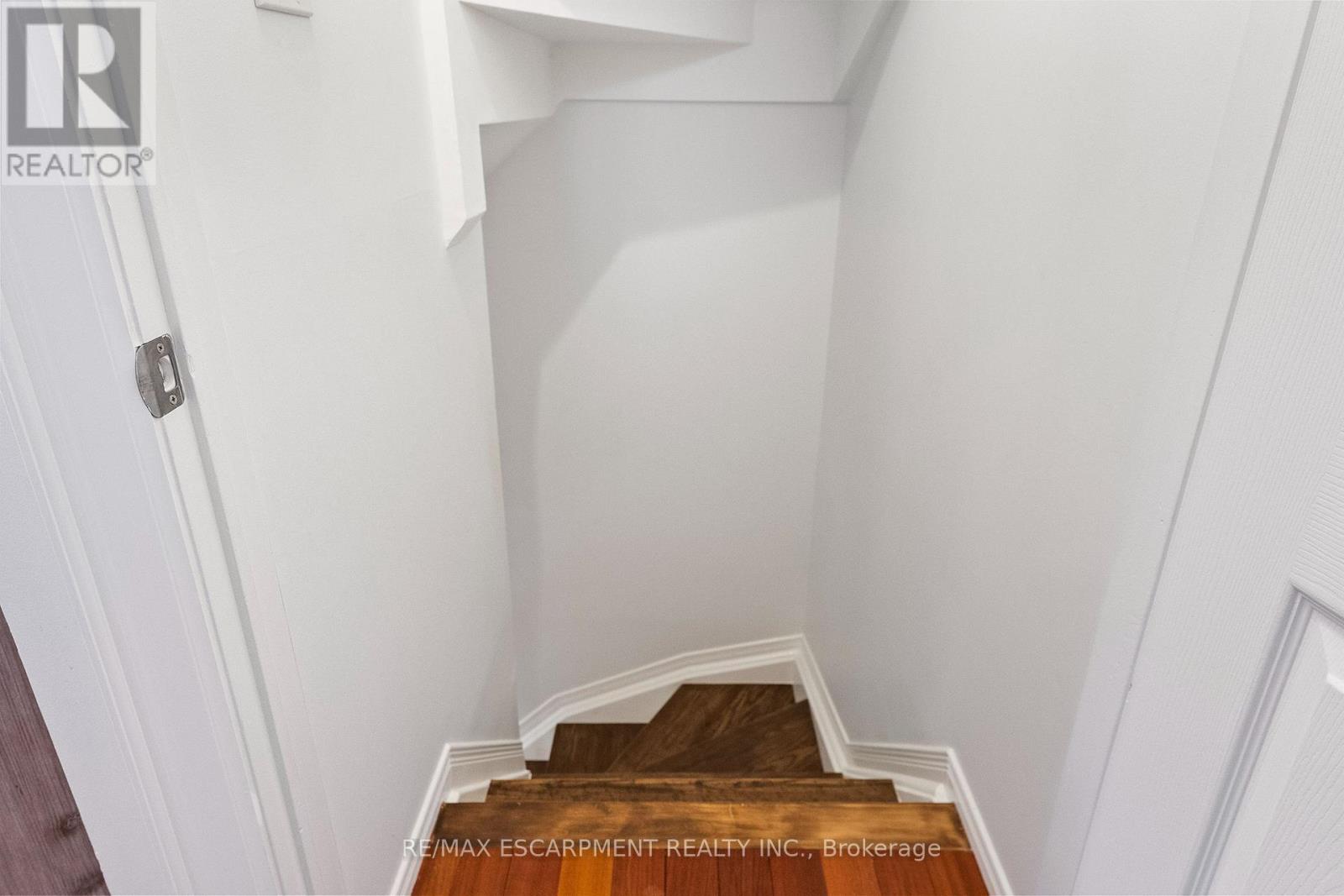 1839 Fellen Place Property Photo 29